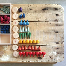 Load image into Gallery viewer, Grapat Counting Coins